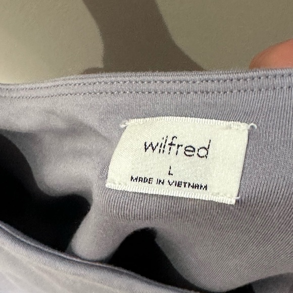 Selling the purple one!!!! Size large Wilfred from aritiza - Picture 3 of 3